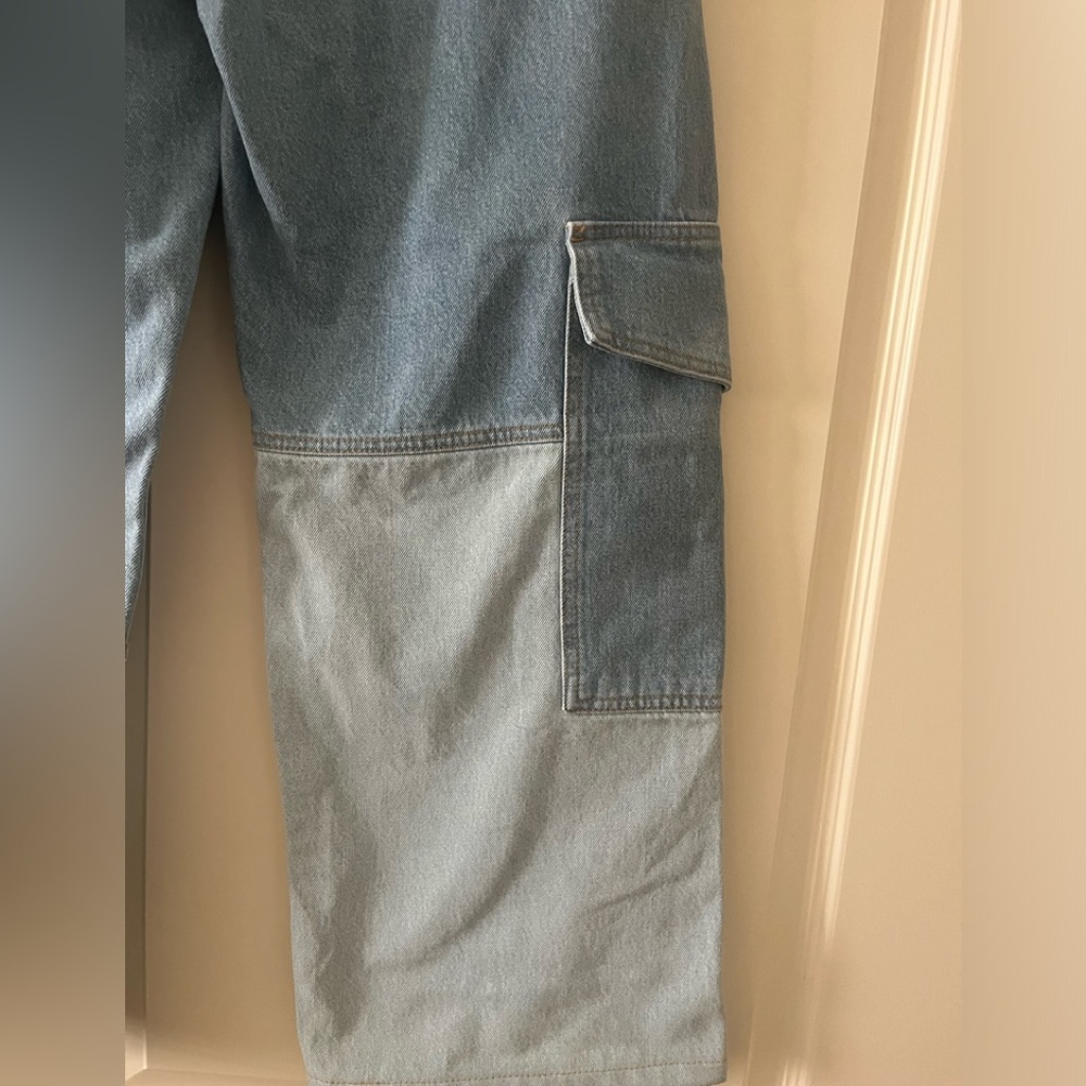 GANNI
High rise cotton denim cargo jeans - Picture 5 of 13